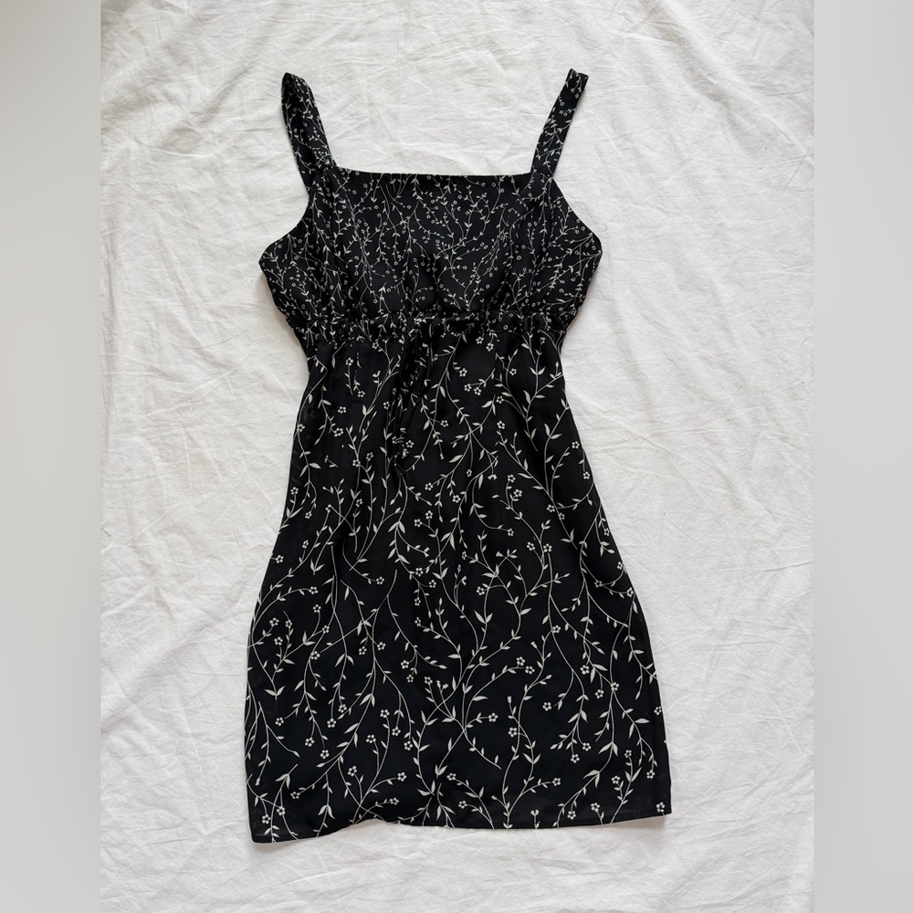 Vintage Elegant Black Floral Dress Words